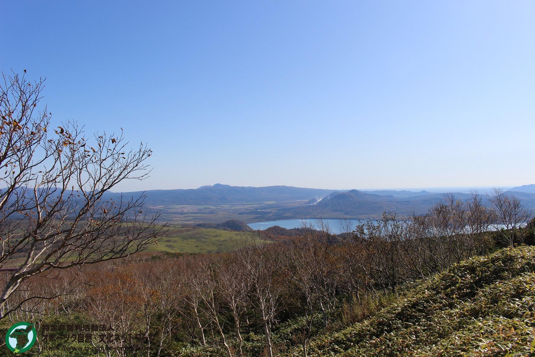 藻琴峠からの景色と屈斜路湖